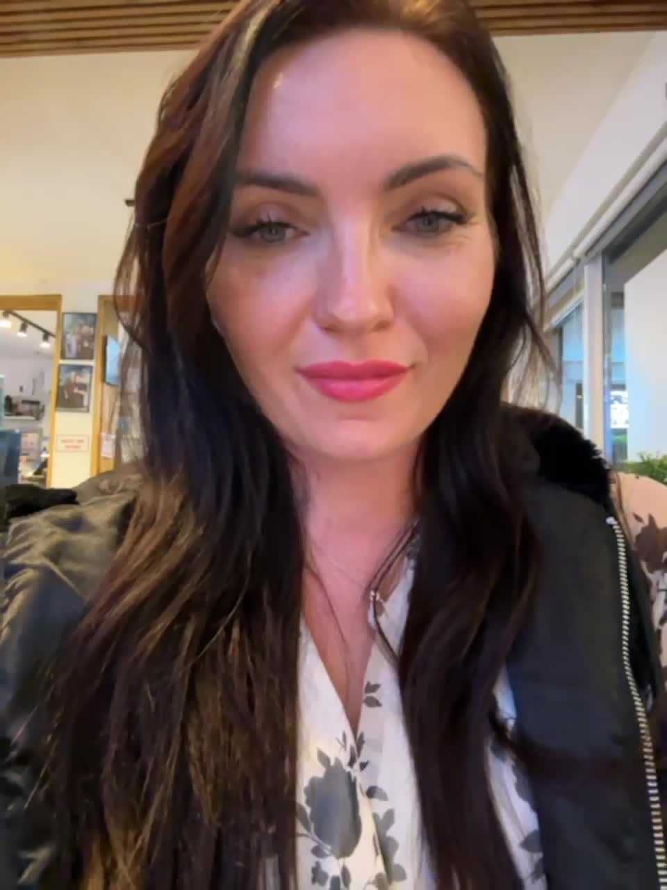 View or download file divora on 2023-10-16 from bongacams