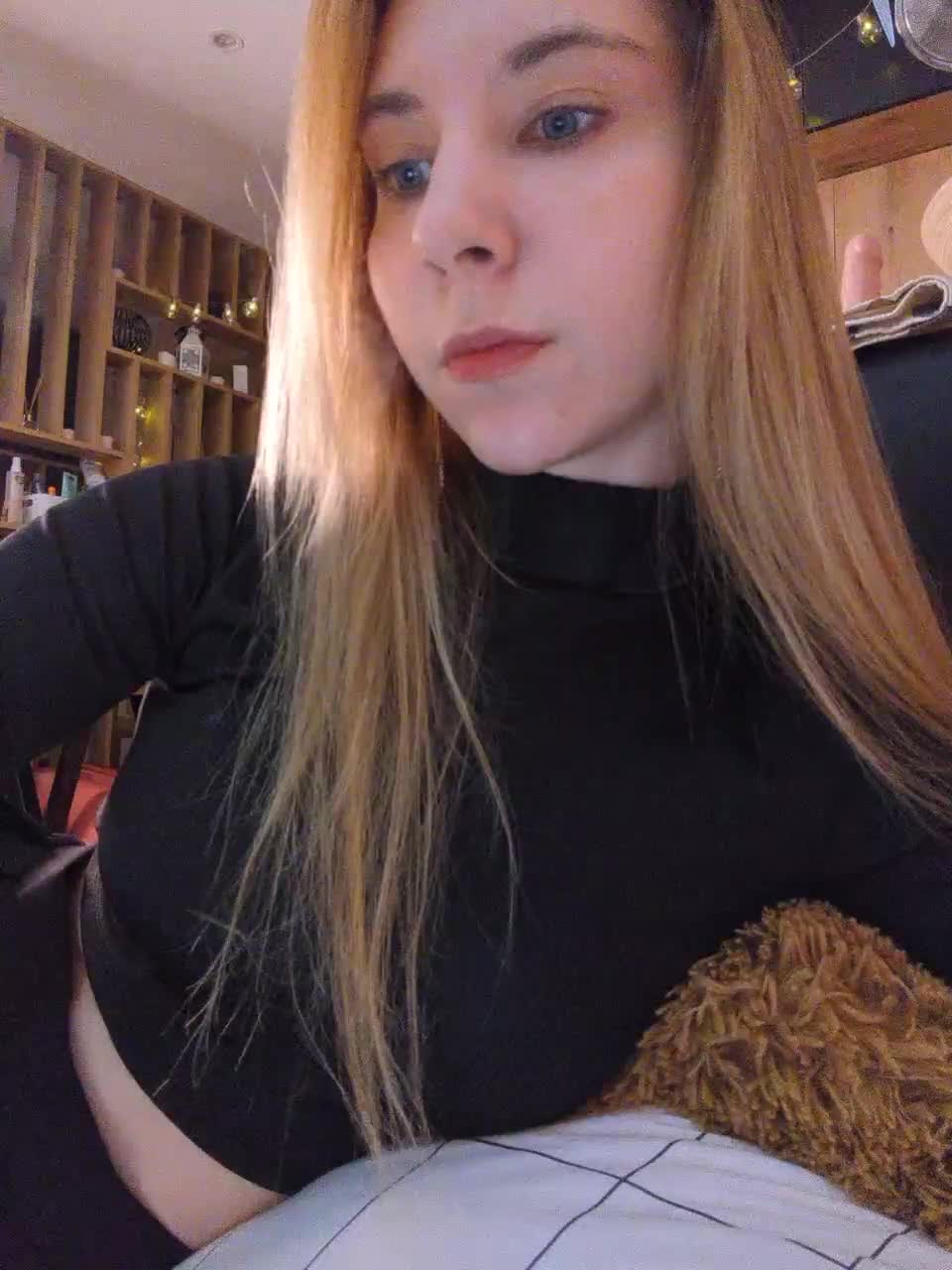 View or download file emilypech on 2023-10-16 from bongacams