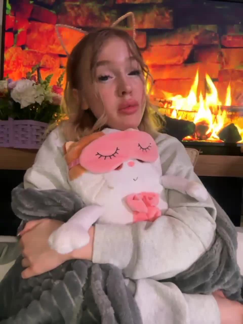 View or download file katedanverr on 2023-10-16 from bongacams