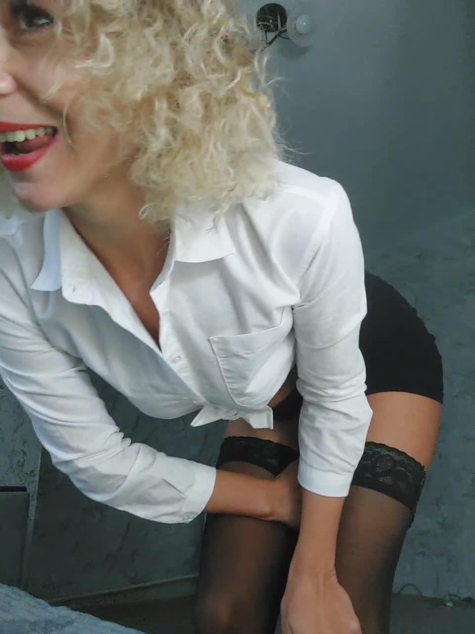 View or download file kkoketkaa on 2023-10-16 from bongacams