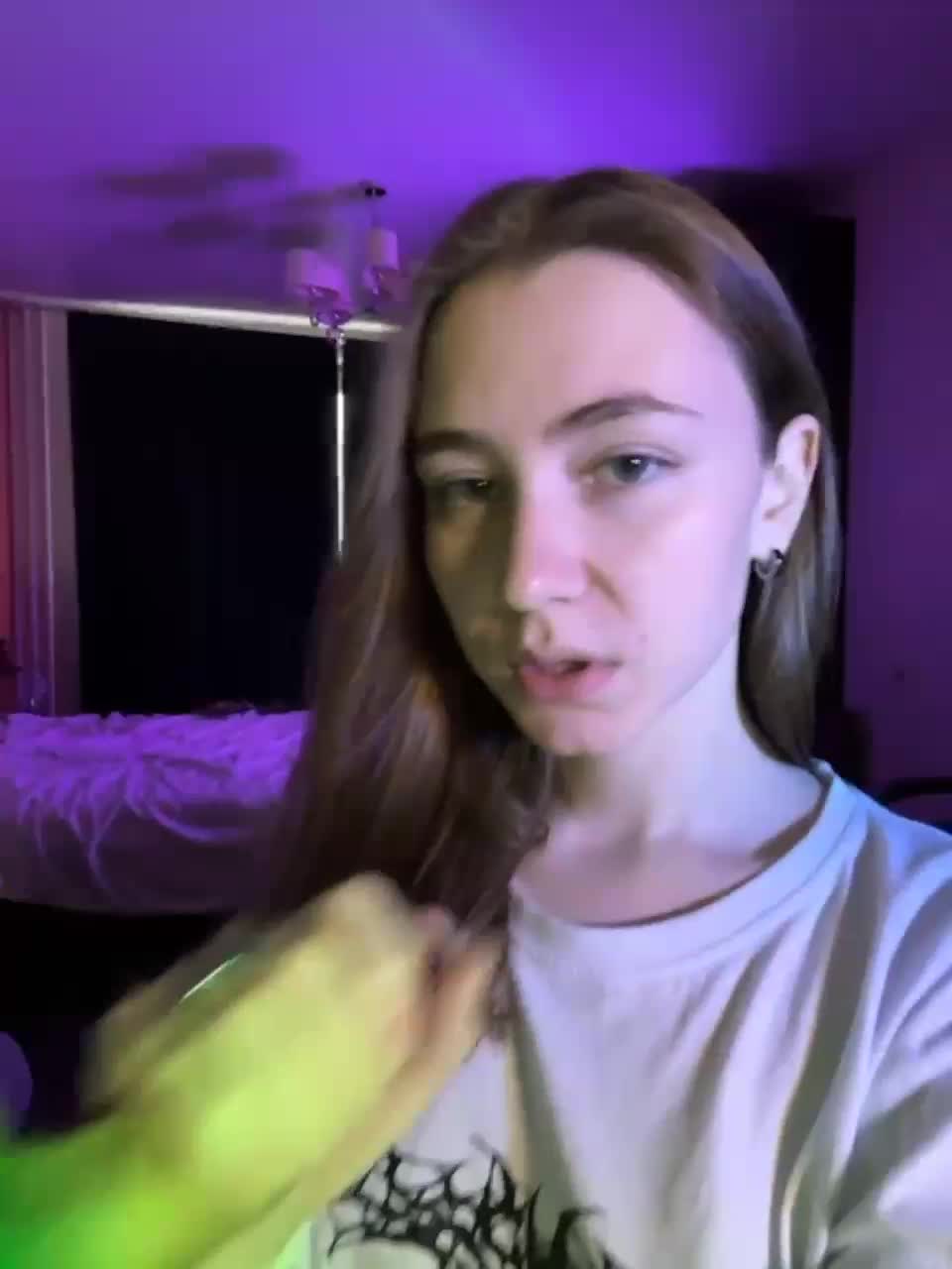 View or download file shrimprolls on 2023-10-16 from bongacams