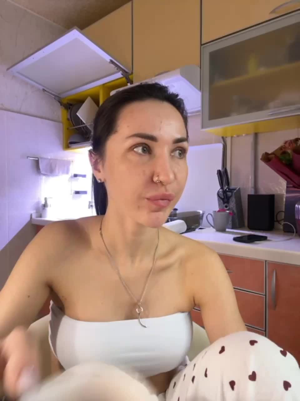 View or download file _ann_ on 2023-10-17 from bongacams