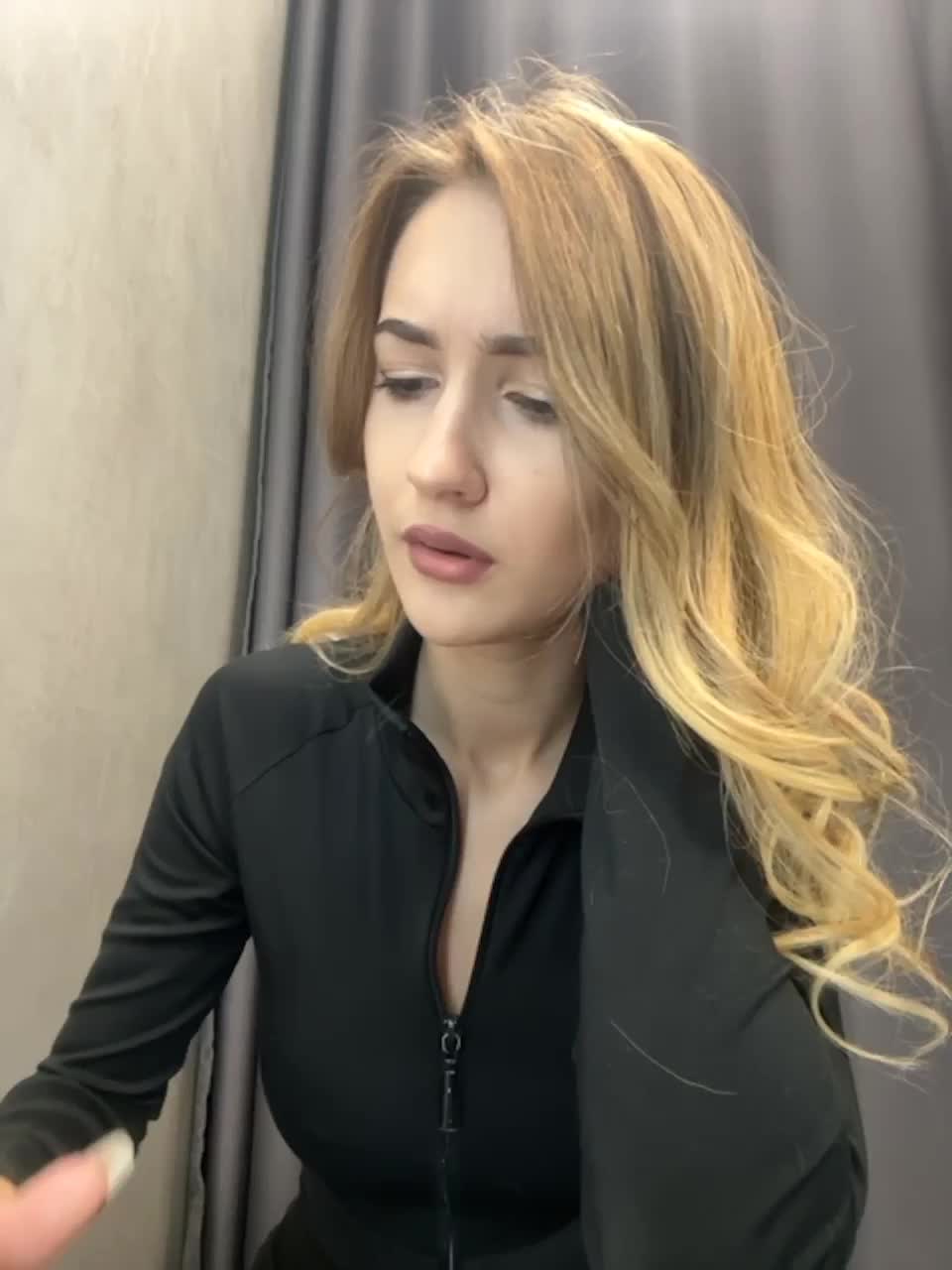 View or download file _lana_chester_ on 2023-10-17 from bongacams