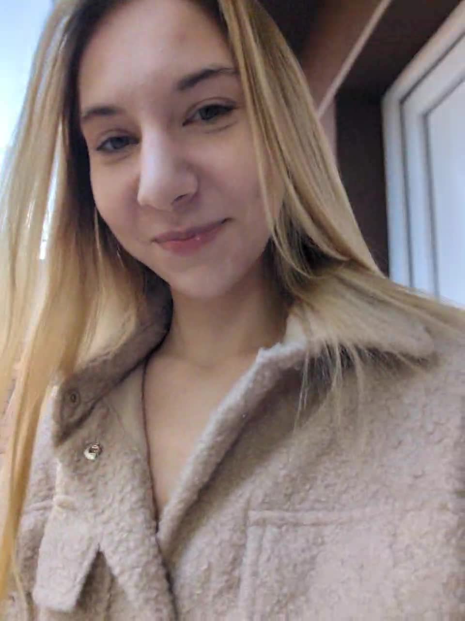 View or download file emilypech on 2023-10-18 from bongacams