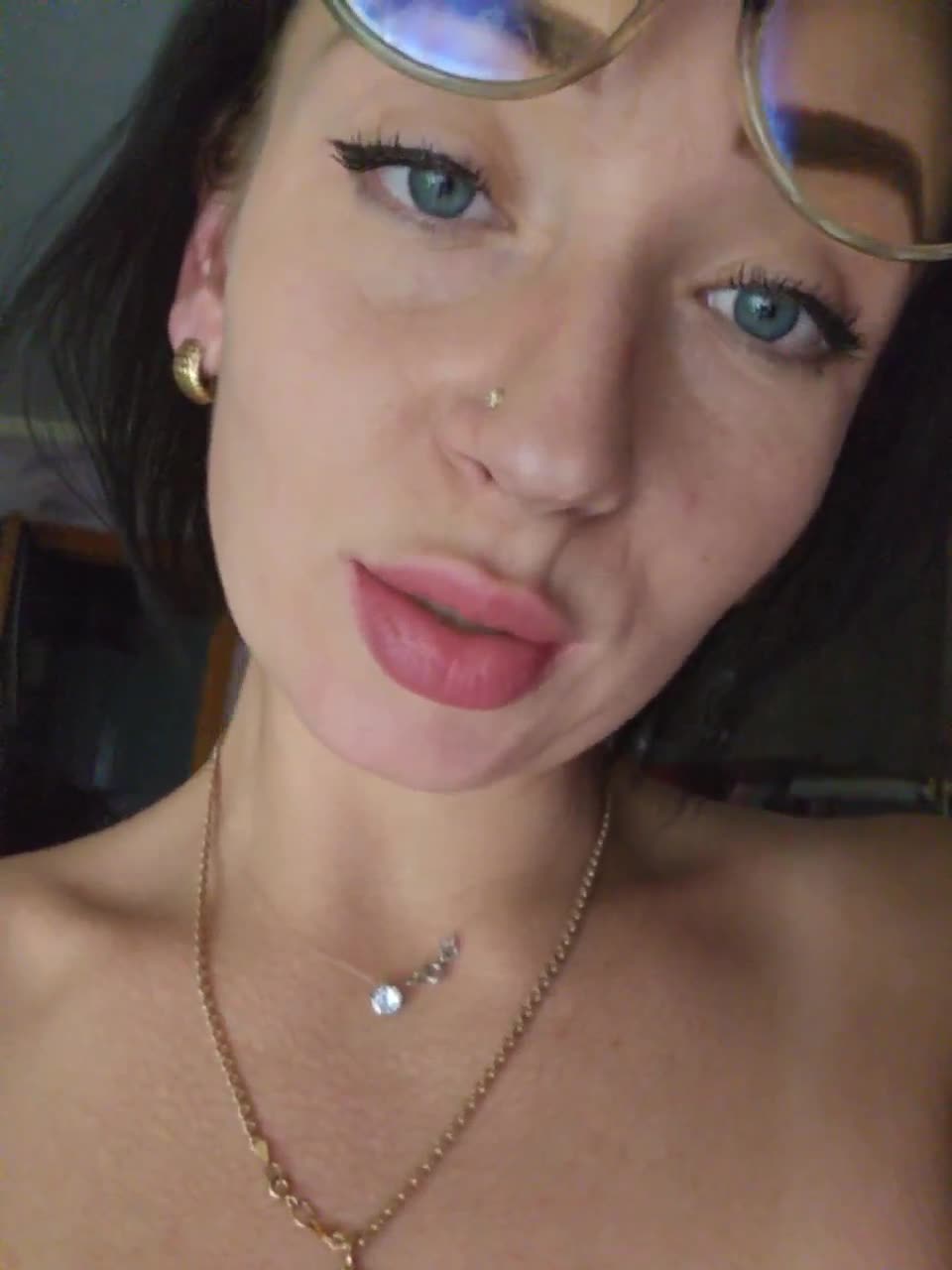 View or download file aureliyxxx on 2023-10-19 from bongacams