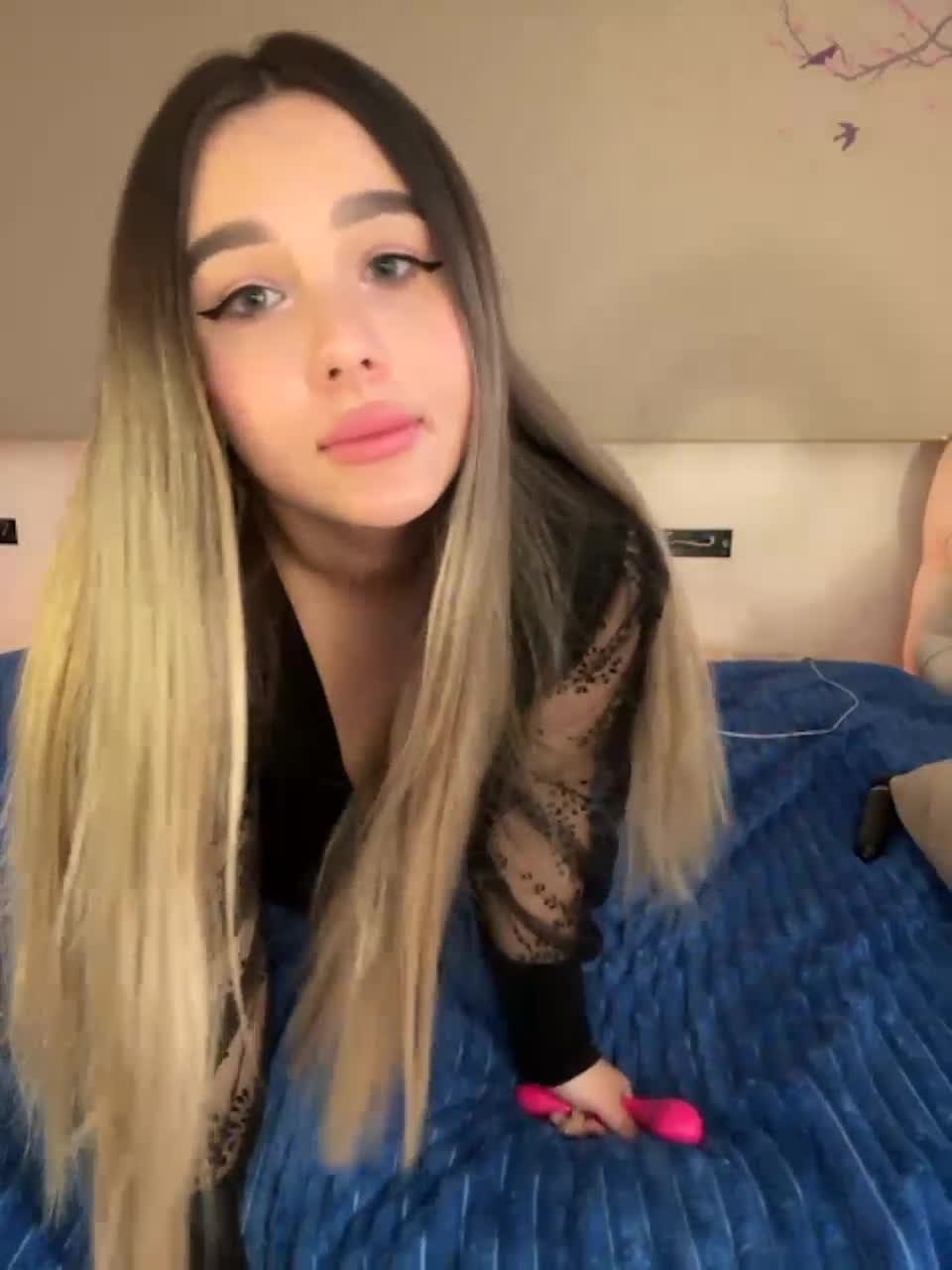 View or download file bloomjuliette on 2023-10-20 from bongacams