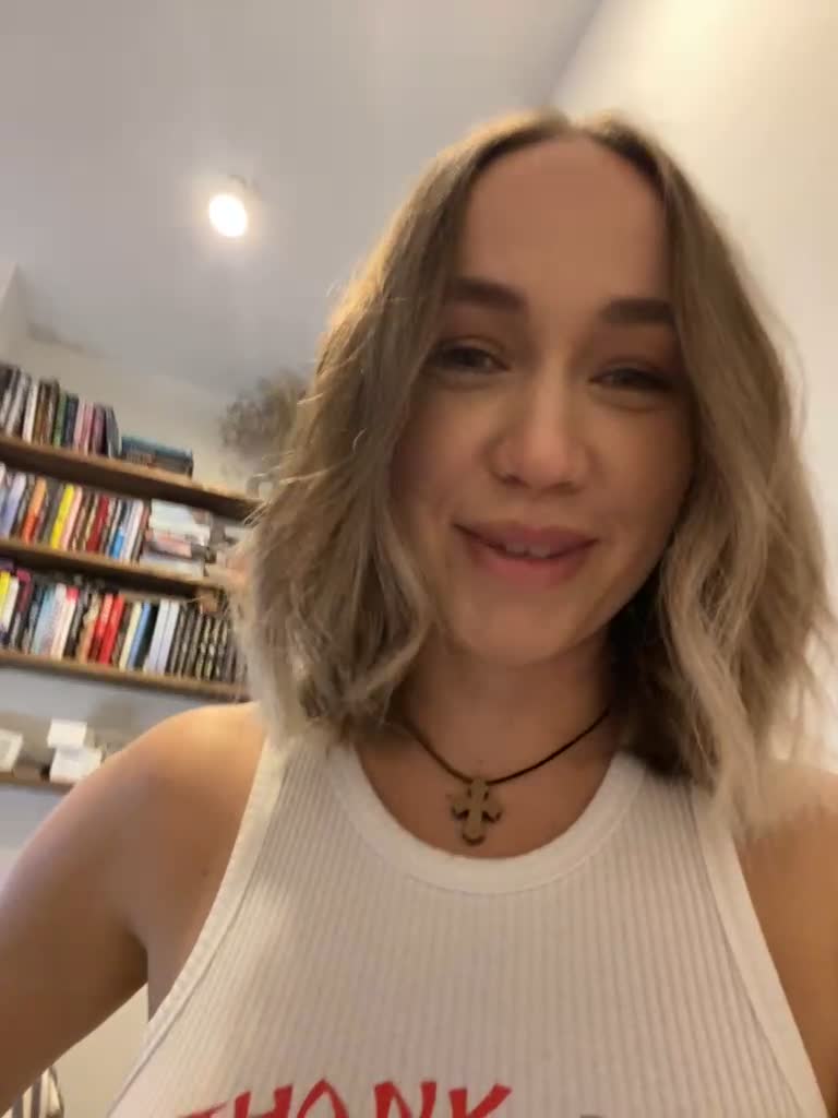 View or download file emili1_ on 2023-10-20 from bongacams