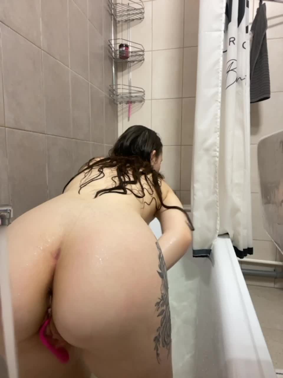 View or download file linaadams on 2023-10-20 from bongacams