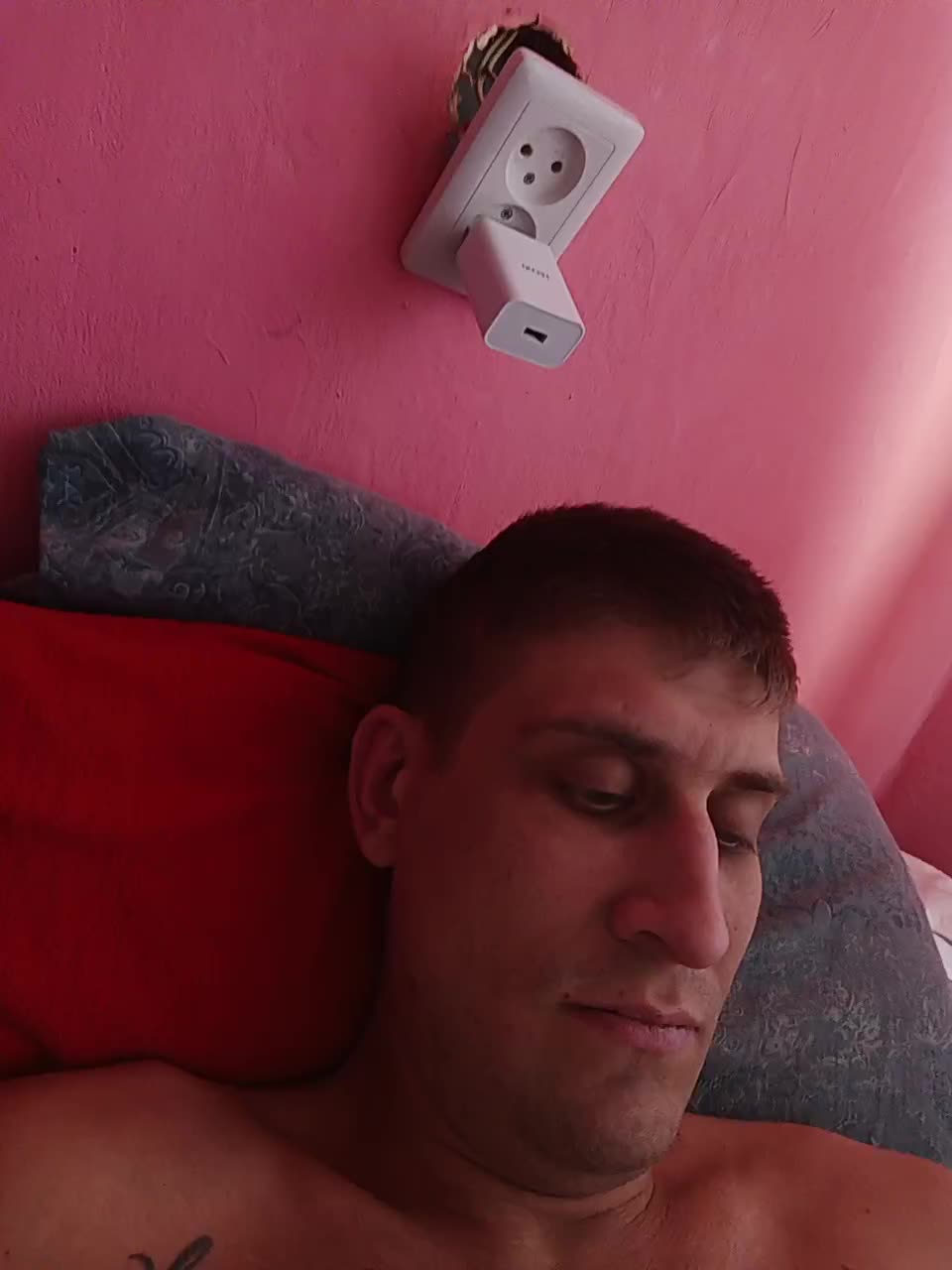 View or download file lisavsvolk on 2023-10-20 from bongacams