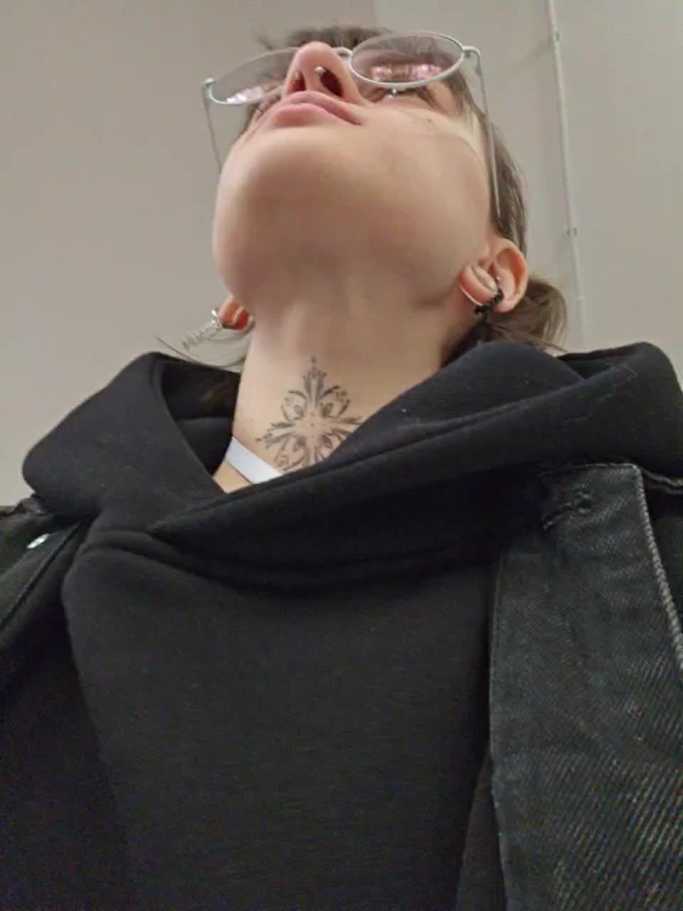 View or download file lolymolly on 2023-10-20 from bongacams