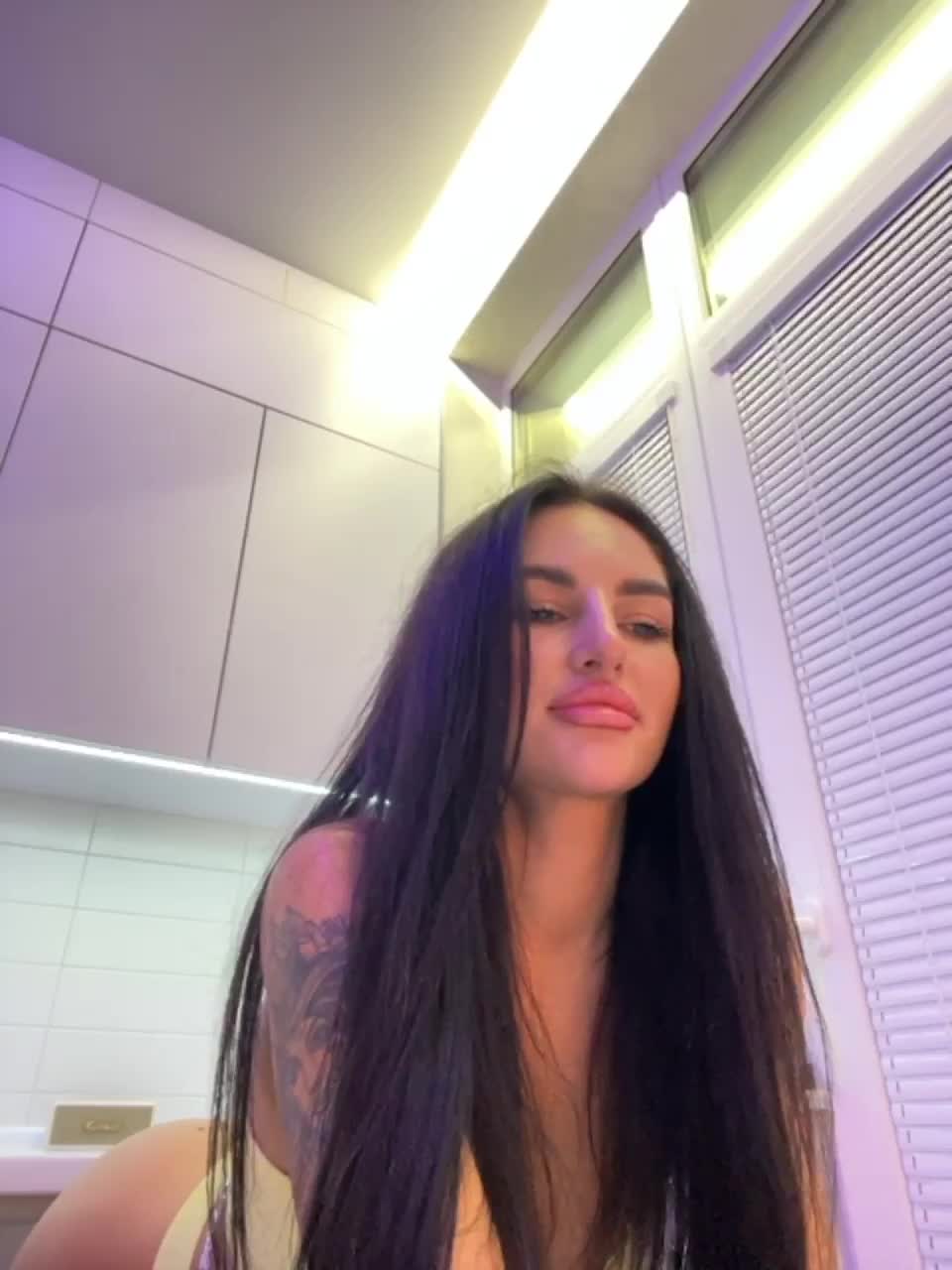 View or download file sweetkira25 on 2023-10-20 from bongacams