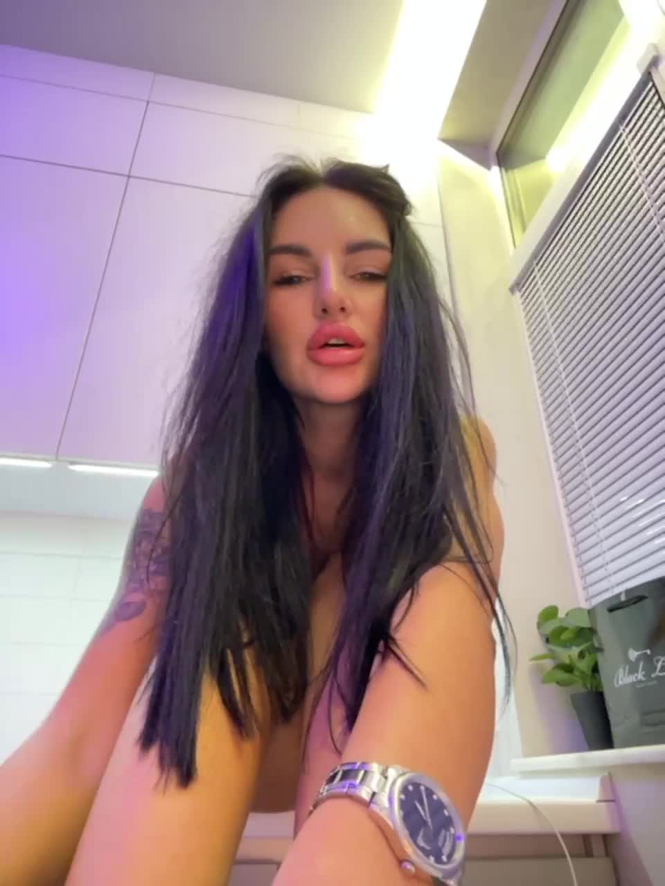 View or download file sweetkira25 on 2023-10-20 from bongacams