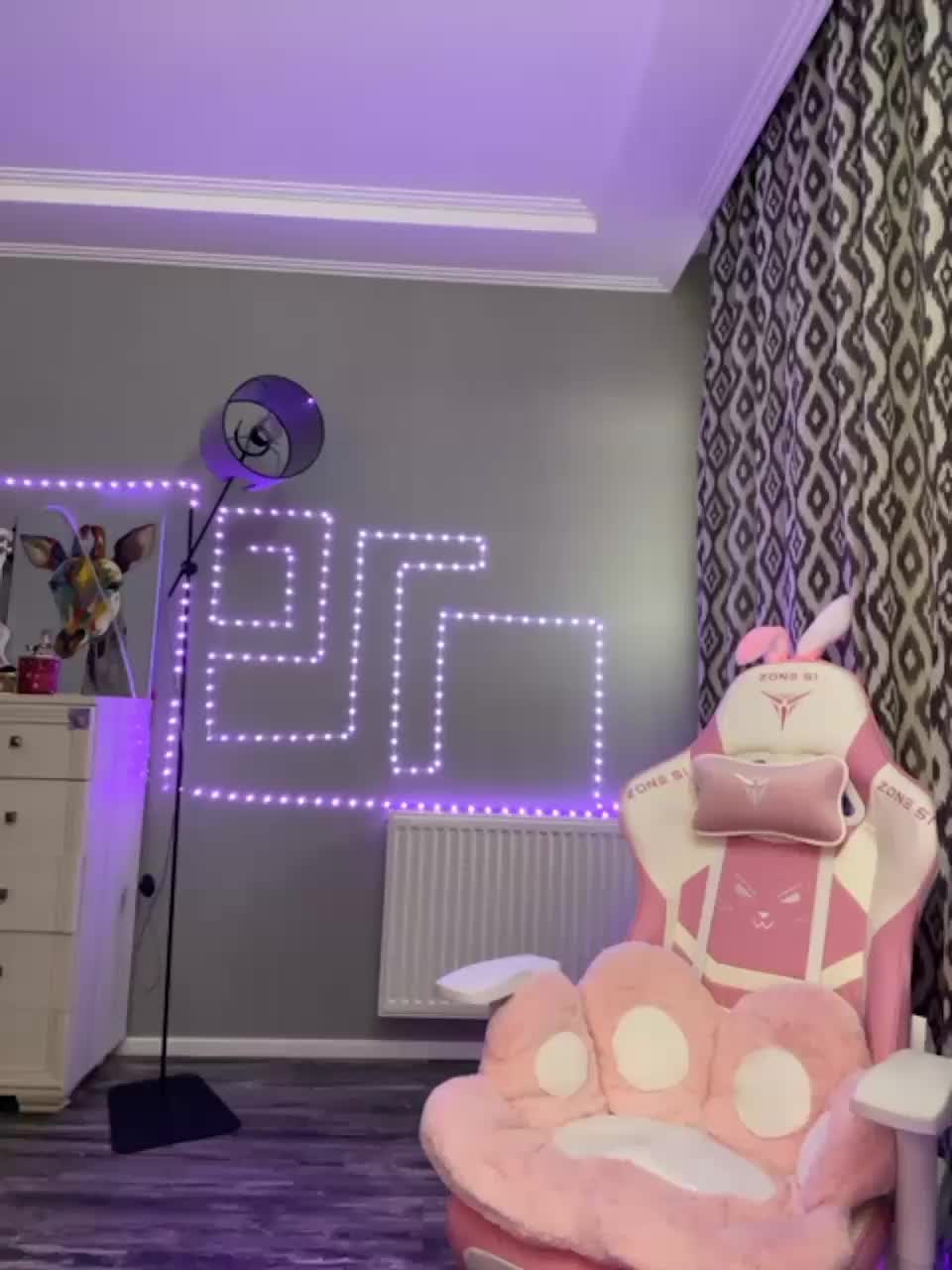 View or download file damilui on 2023-10-21 from bongacams