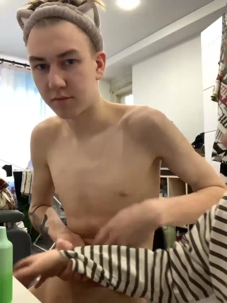 View or download file harricum on 2023-10-21 from bongacams