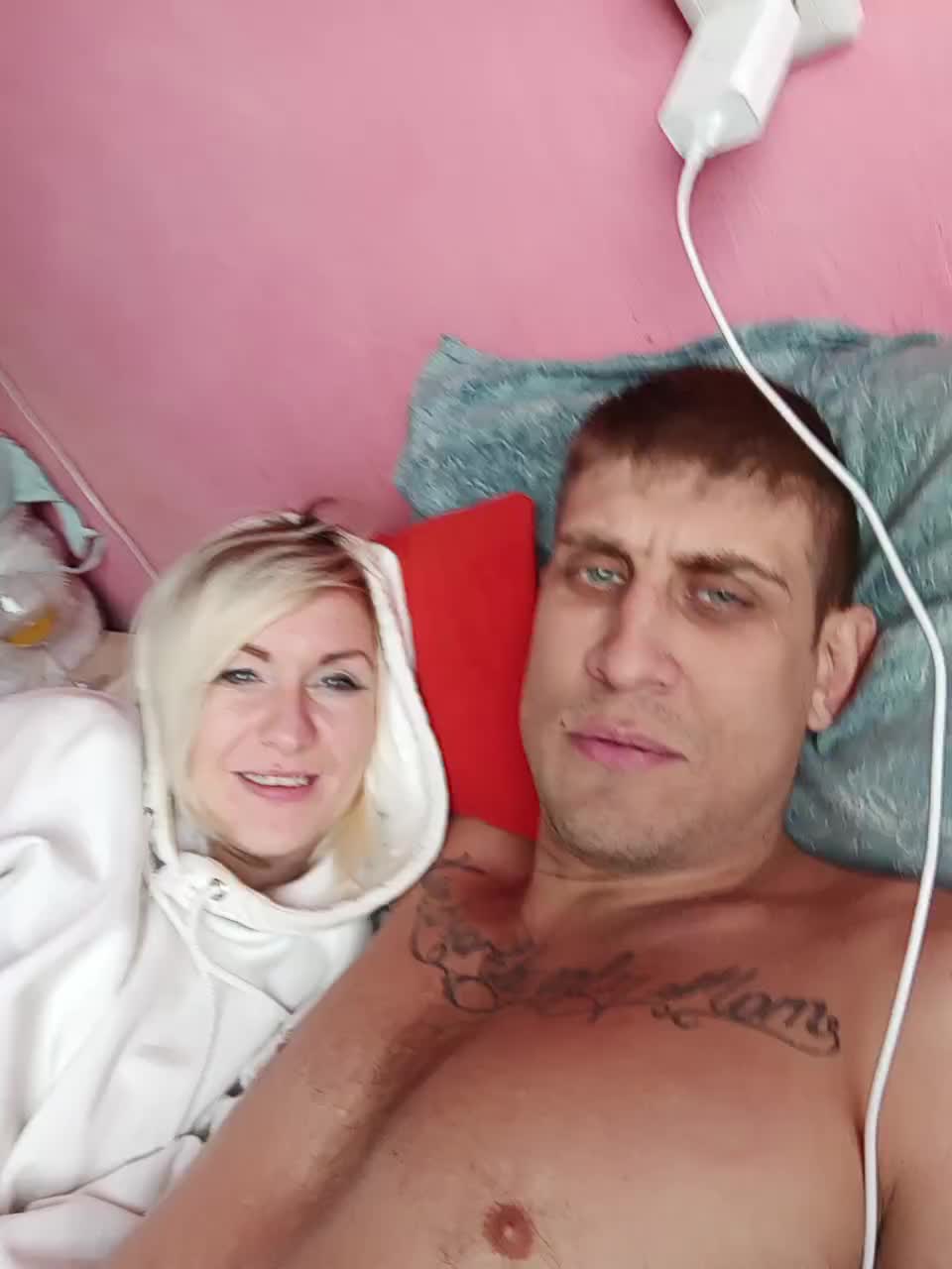 View or download file lisavsvolk on 2023-10-21 from bongacams