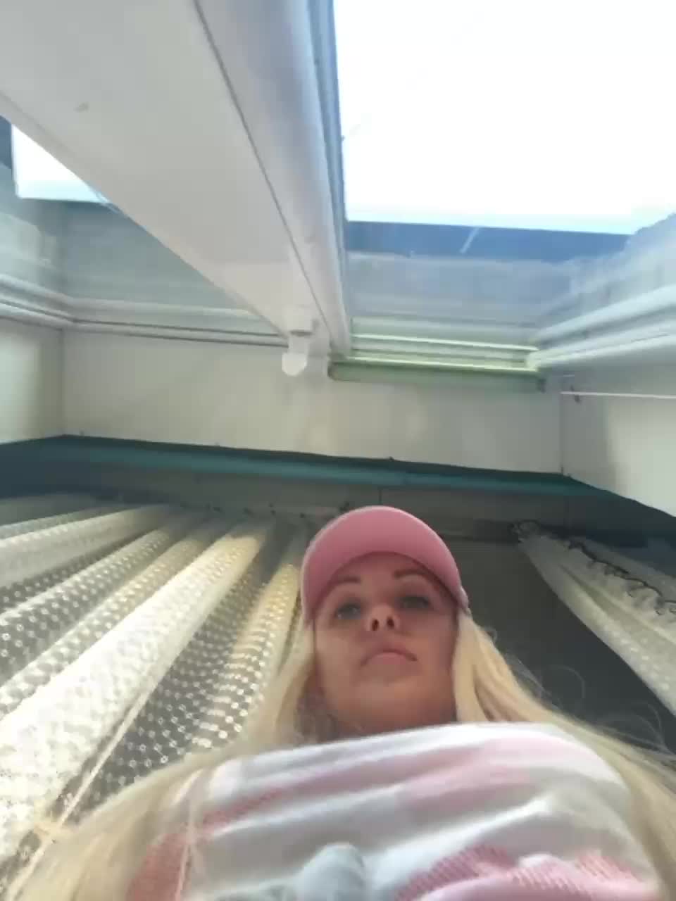 View or download file tinahot on 2023-10-23 from bongacams