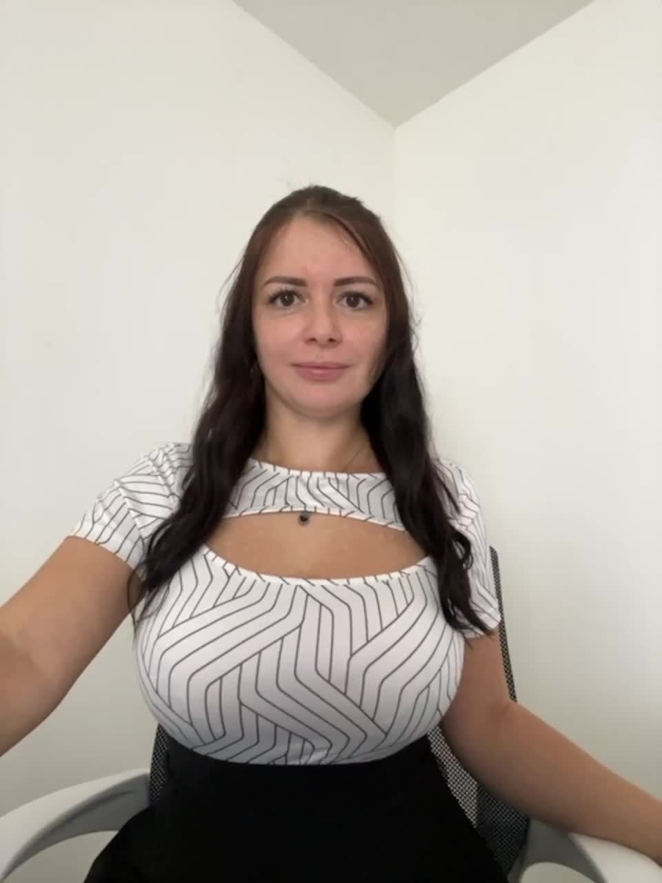 View or download file 17alisa1717 on 2023-10-24 from bongacams