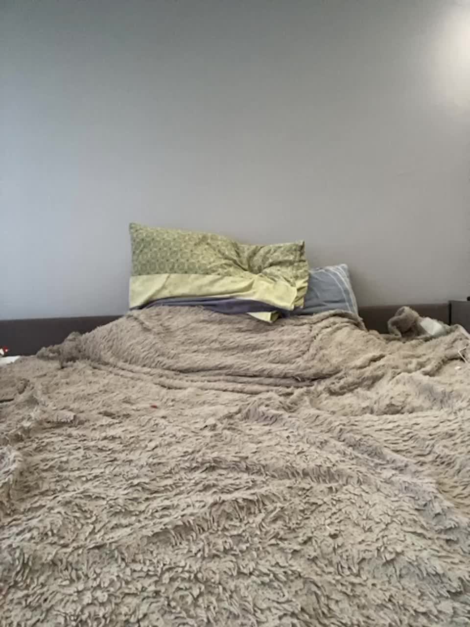 View or download file milaa1998 on 2023-10-24 from bongacams