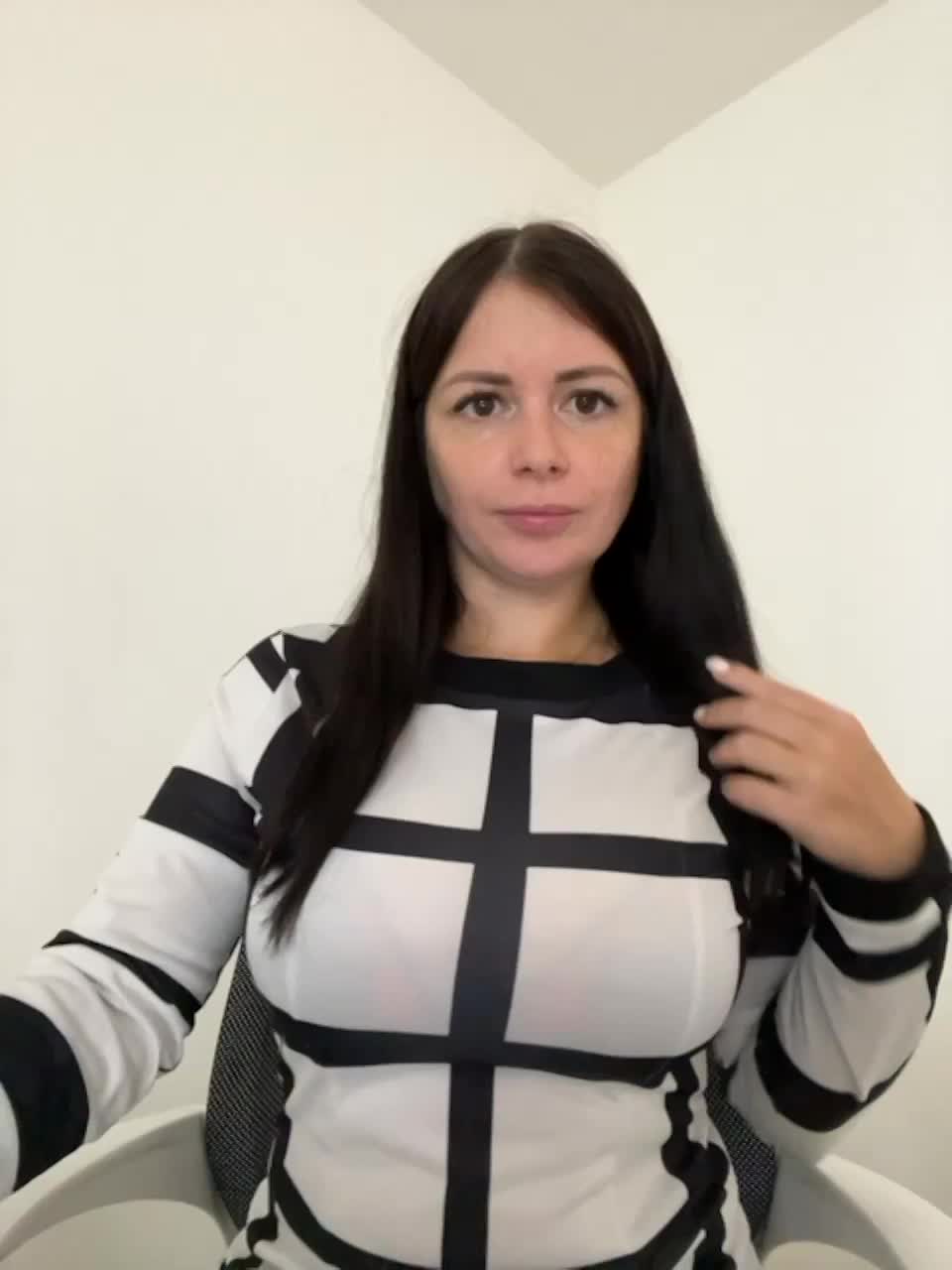 View or download file 17alisa1717 on 2023-10-25 from bongacams