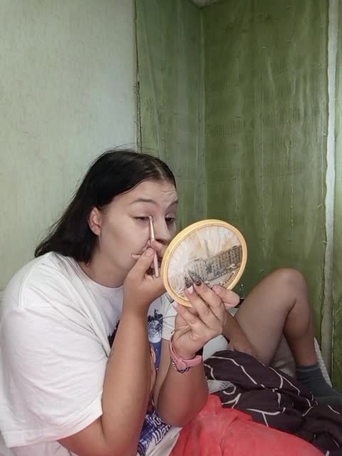 View or download file kissmabont on 2023-10-25 from bongacams