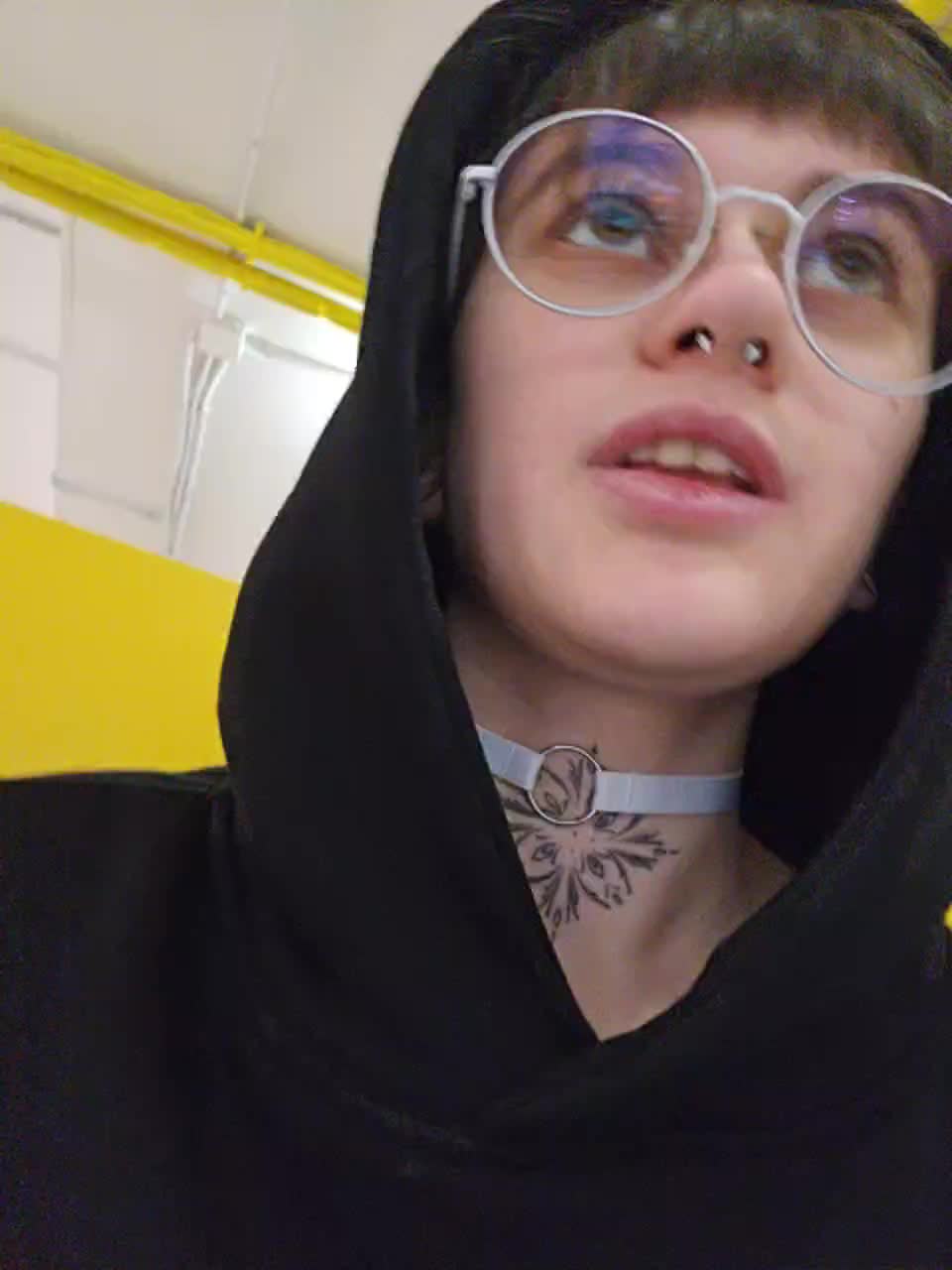 View or download file lolymolly on 2023-10-26 from bongacams