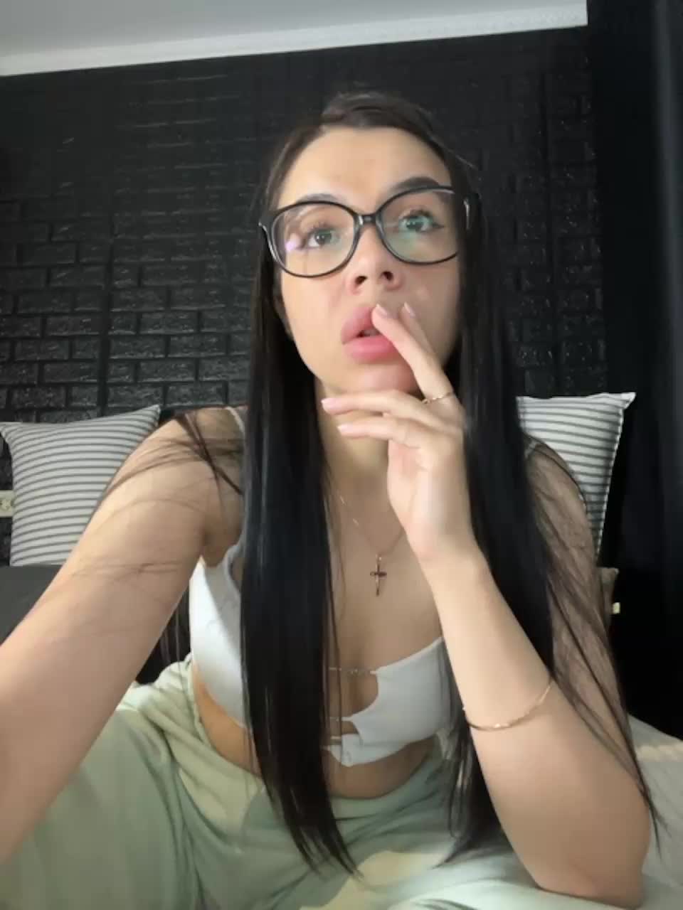 View or download file vero19nika on 2023-10-26 from bongacams