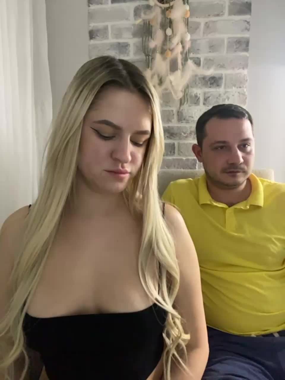 View or download file banana_peach on 2023-10-27 from bongacams