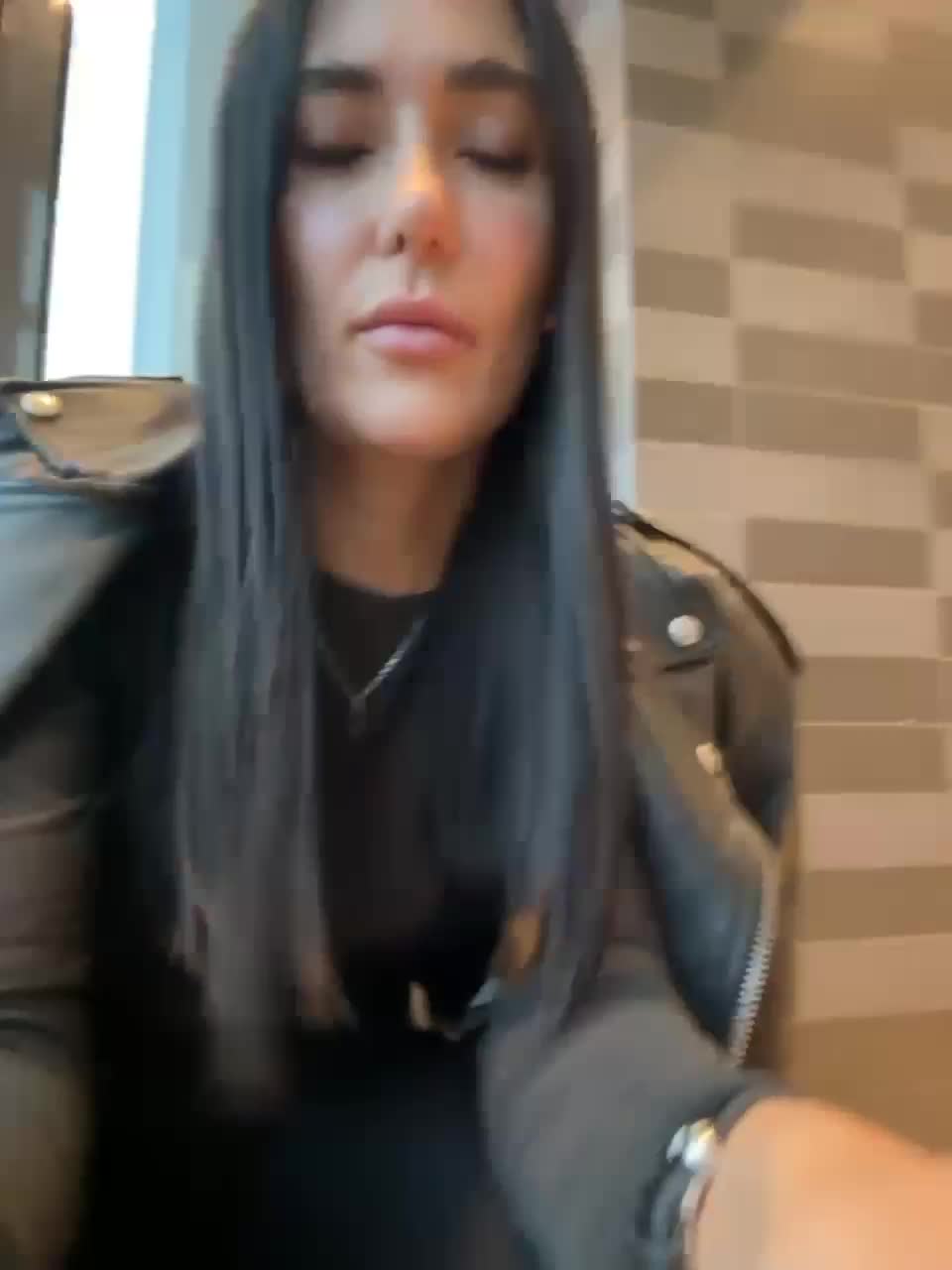 View or download file linahelen on 2023-10-27 from bongacams