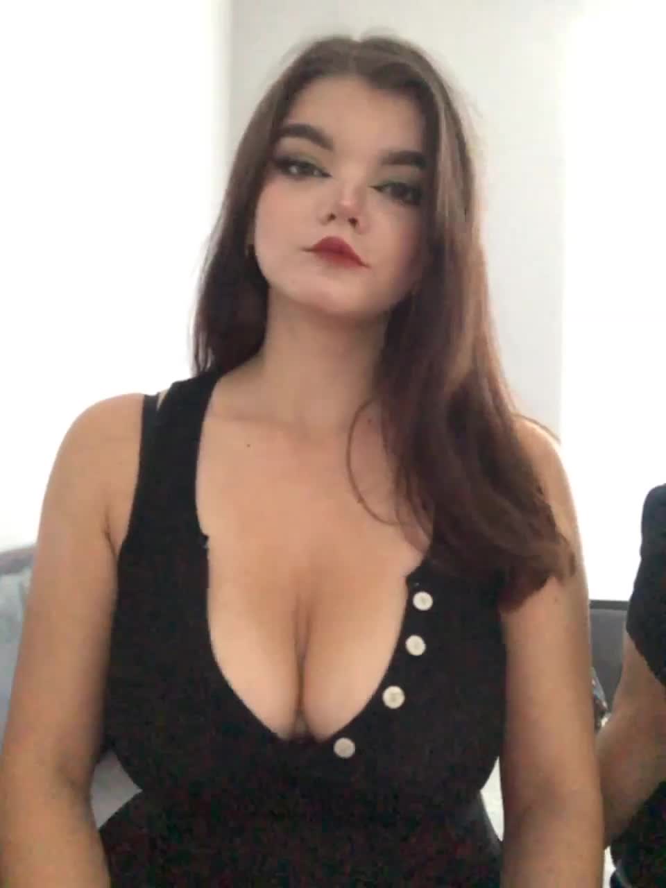 View or download file greata69 on 2023-10-28 from bongacams