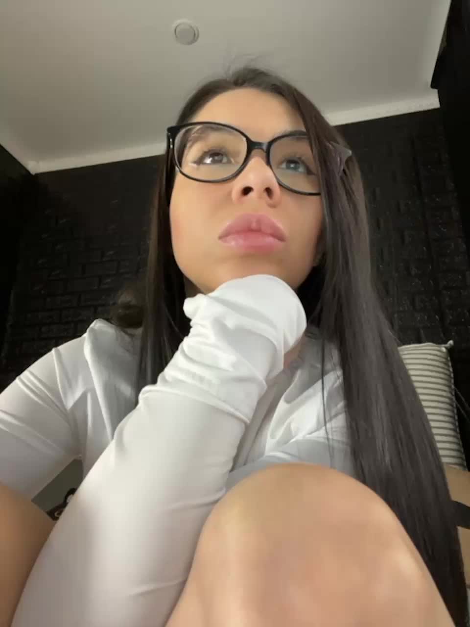 View or download file vero19nika on 2023-10-28 from bongacams