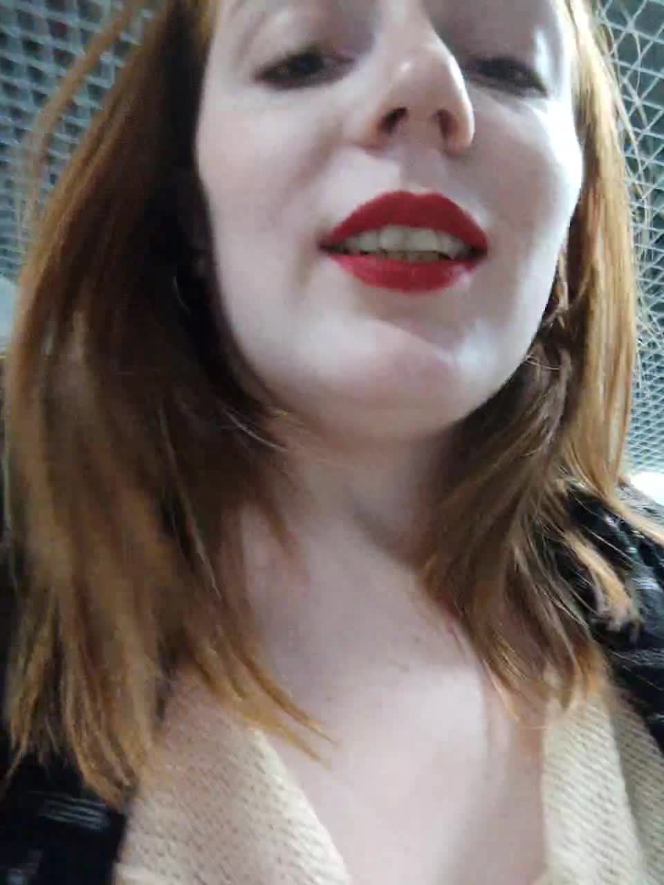 View or download file zlatalata on 2023-10-28 from bongacams