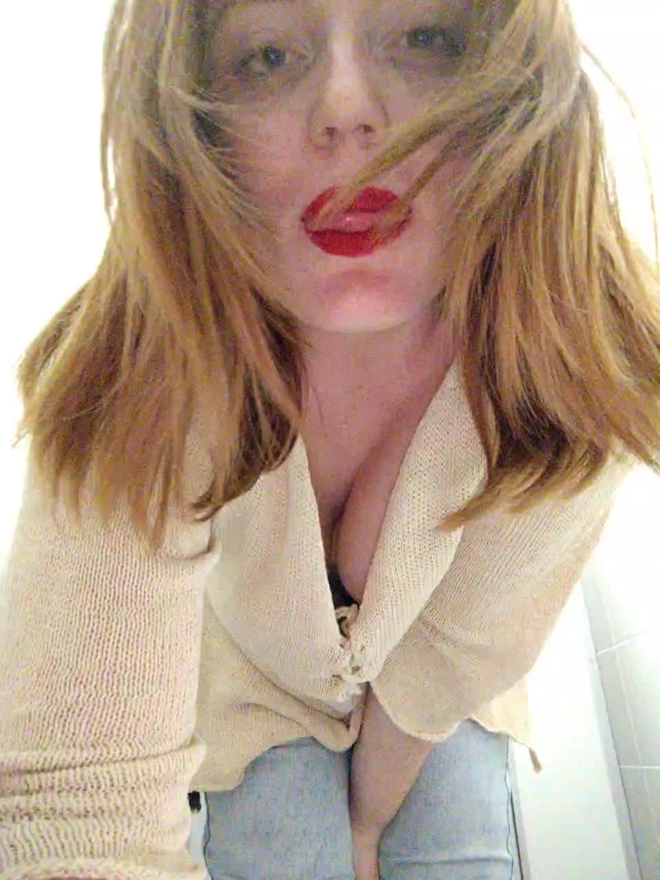 View or download file zlatalata on 2023-10-28 from bongacams