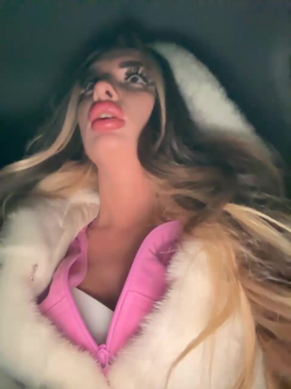 View or download file goldpussy69 on 2023-10-29 from bongacams