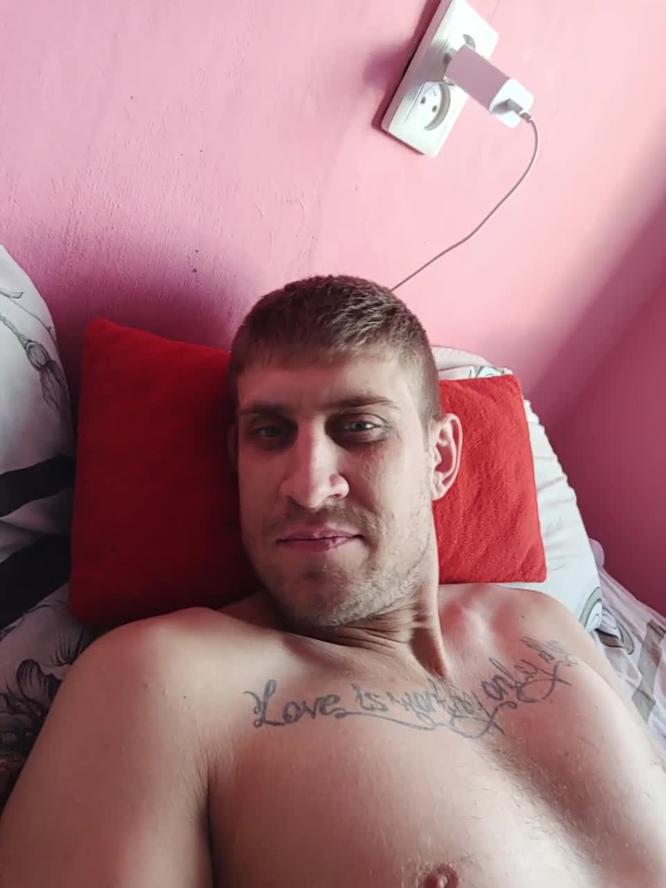 View or download file lisavsvolk on 2023-10-29 from bongacams