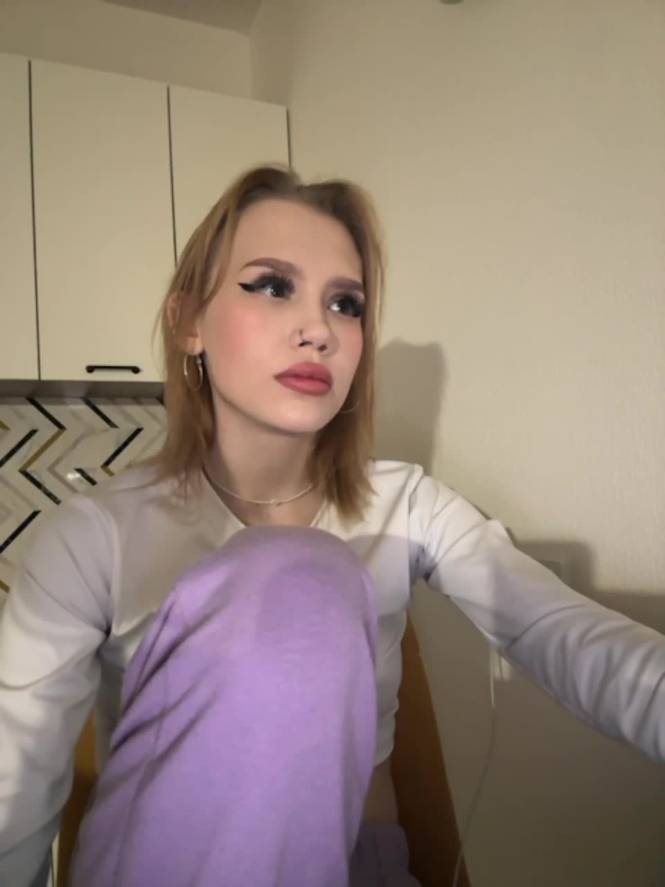 View or download file angelll3 on 2023-10-31 from bongacams