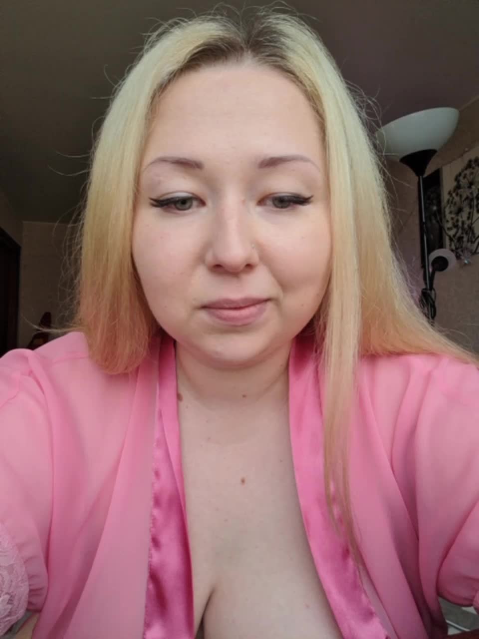 View or download file gloria_big_hot on 2023-10-31 from bongacams