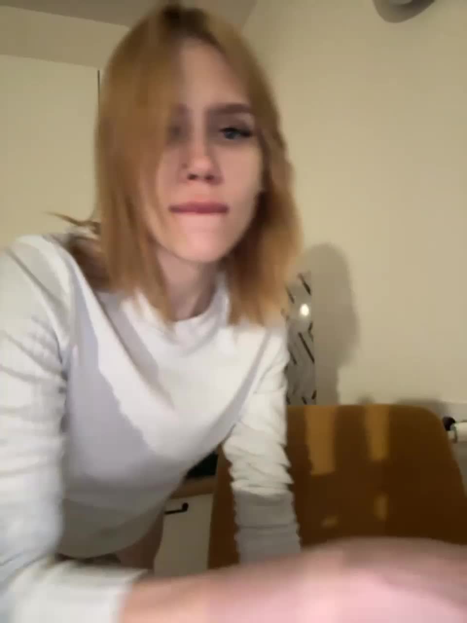 View or download file angelll3 on 2023-11-01 from bongacams