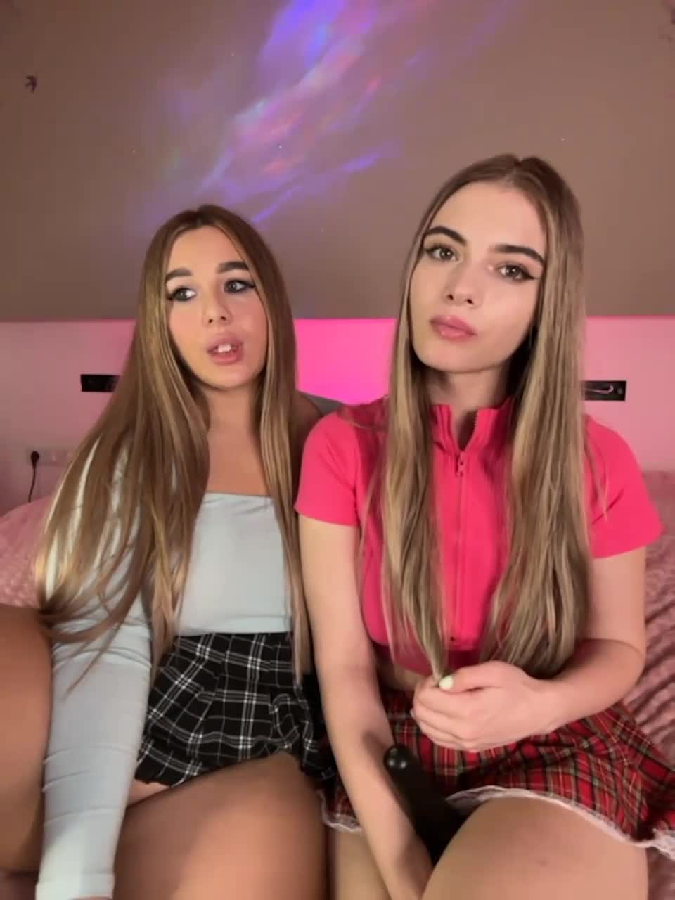 View or download file bloomjuliette on 2023-11-01 from bongacams