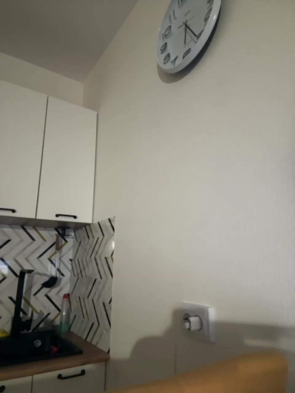 View or download file angelll3 on 2023-11-02 from bongacams