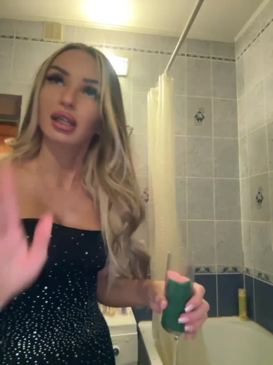 View or download file goldpussy69 on 2023-11-02 from bongacams