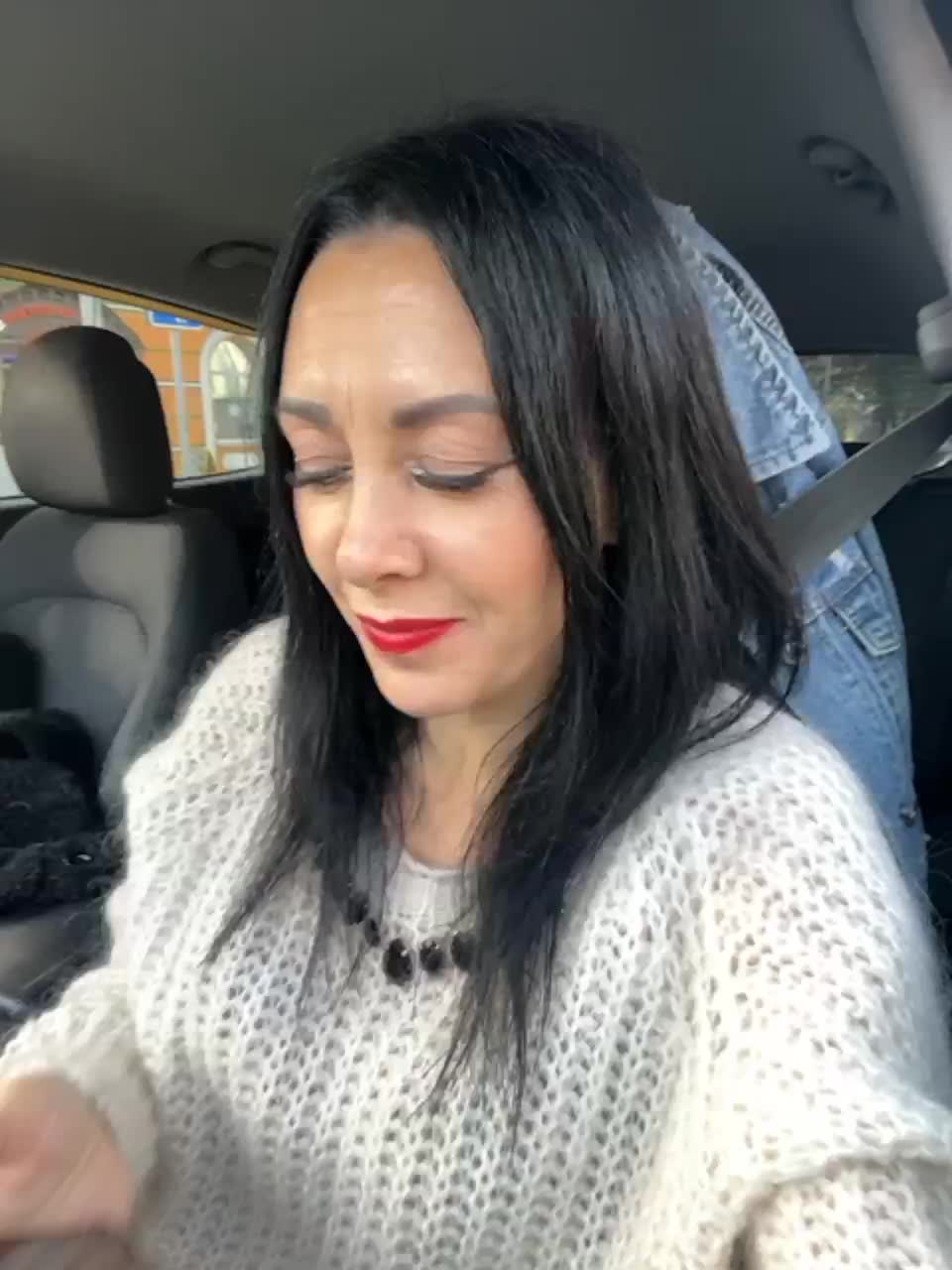 View or download file karolinamilf on 2023-11-02 from bongacams