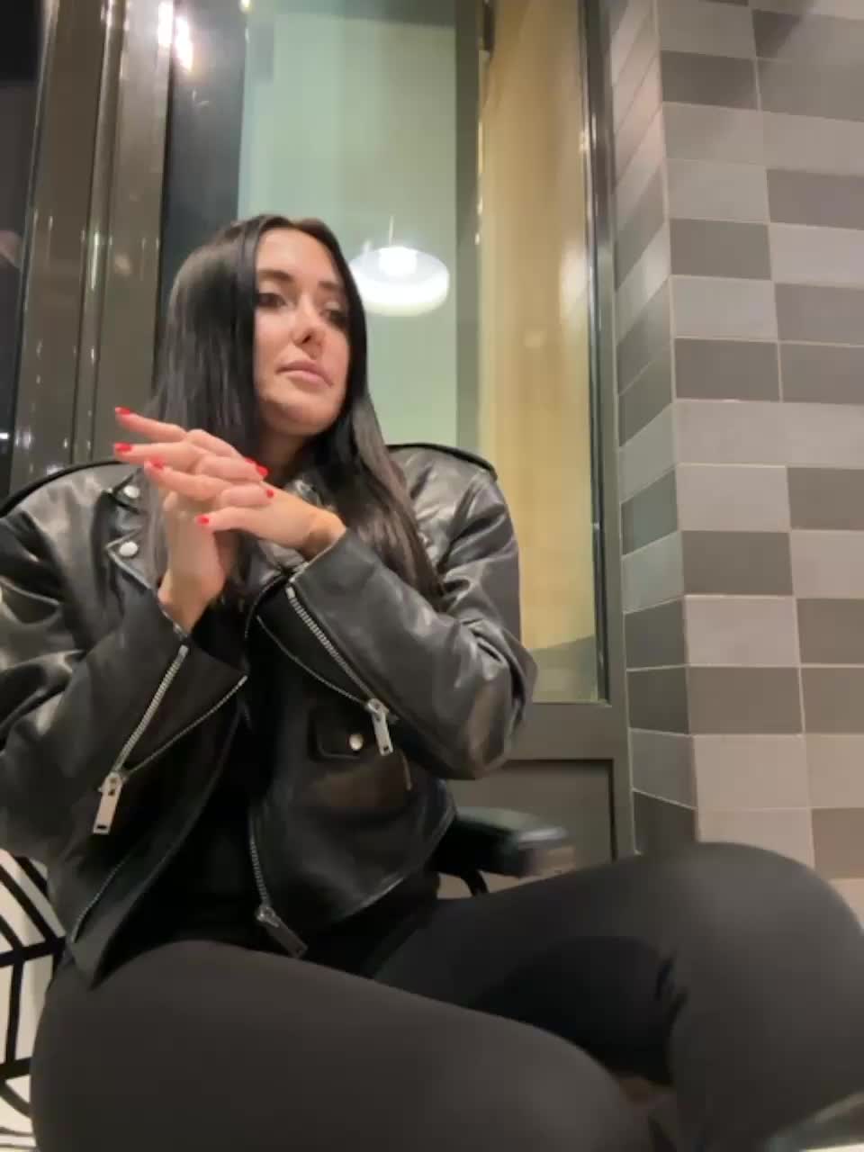 View or download file linahelen on 2023-11-02 from bongacams