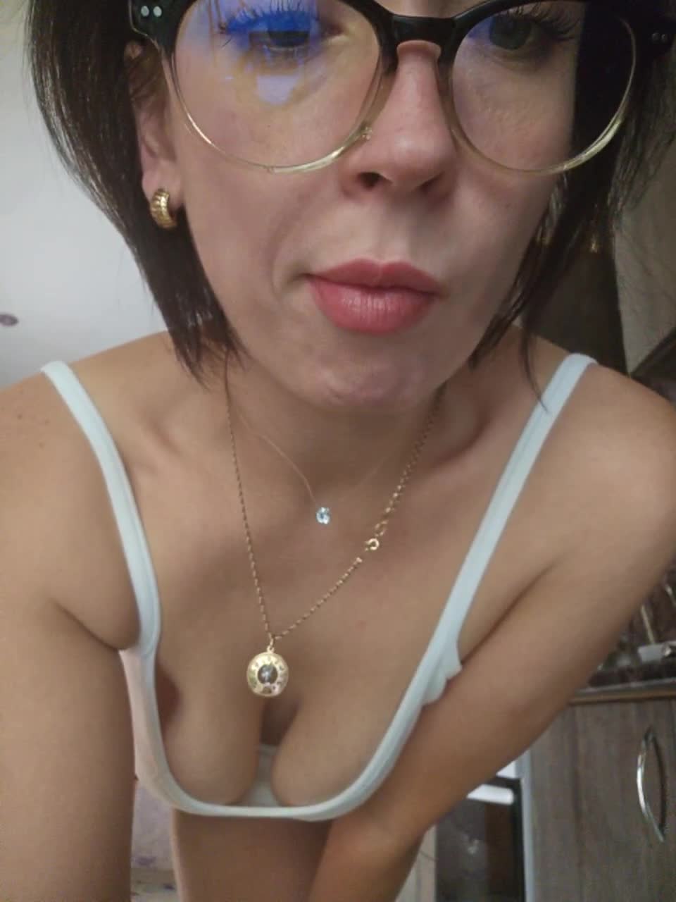 View or download file aureliyxxx on 2023-11-03 from bongacams