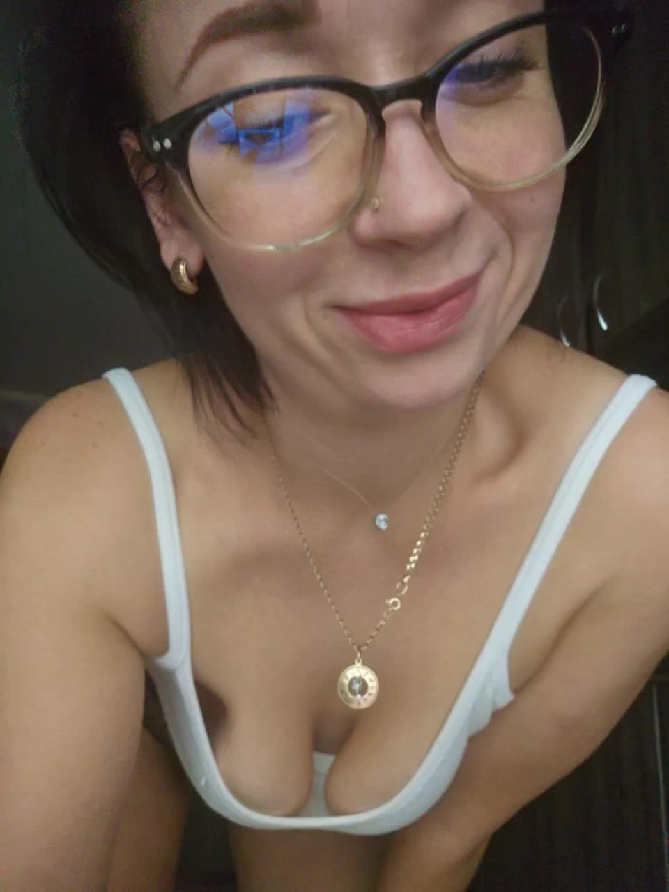 View or download file aureliyxxx on 2023-11-03 from bongacams