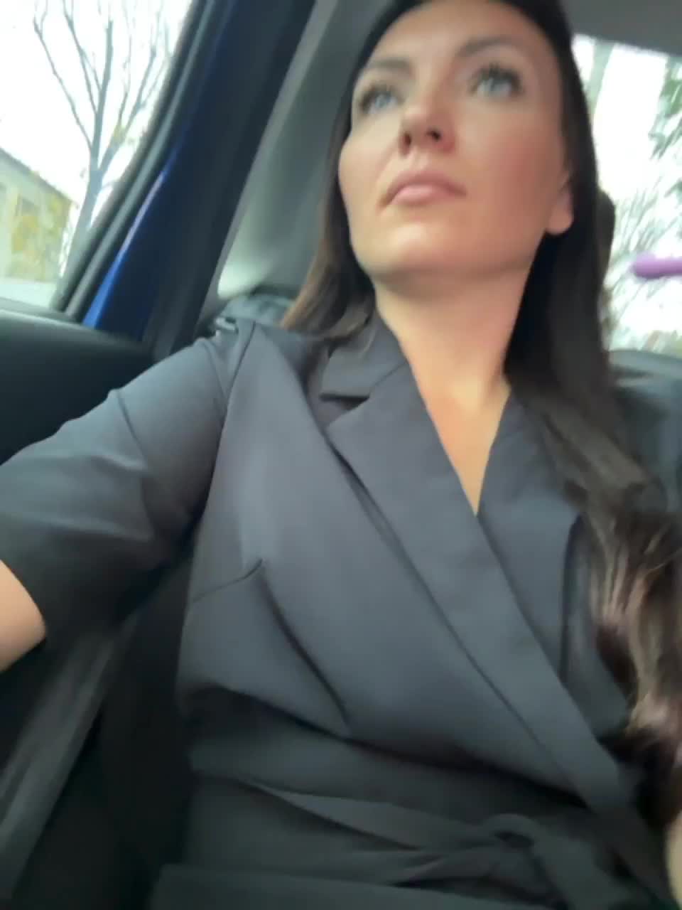 View or download file divora on 2023-11-03 from bongacams