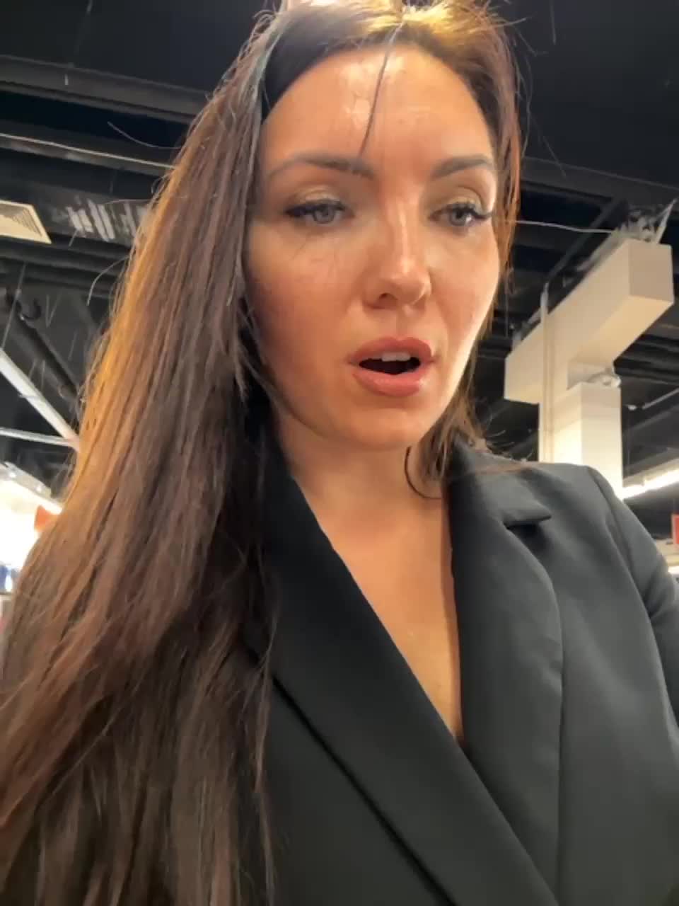 View or download file divora on 2023-11-03 from bongacams