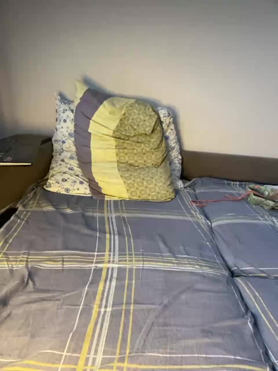 View or download file milaa1998 on 2023-11-03 from bongacams