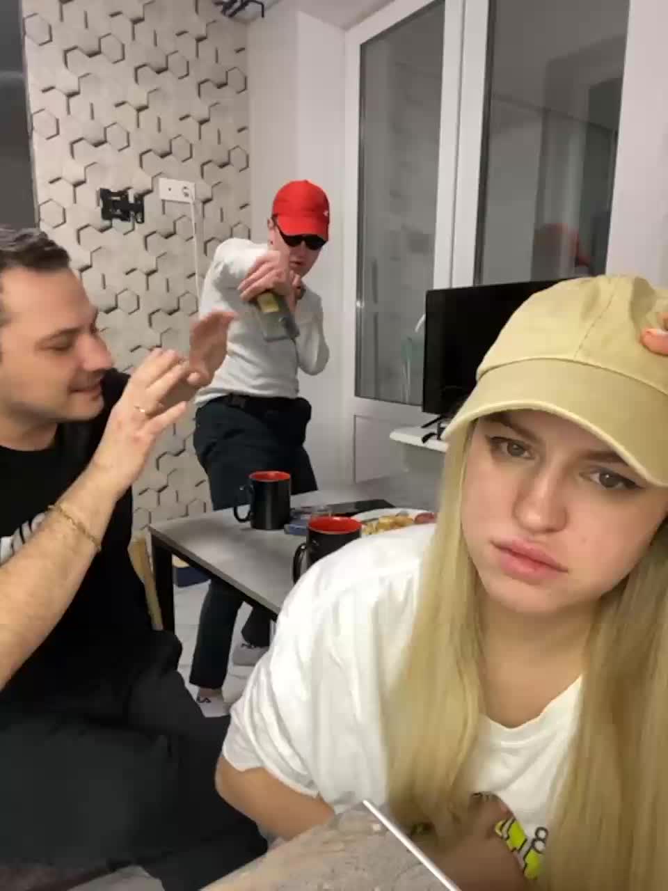 View or download file banana_peach on 2023-11-04 from bongacams