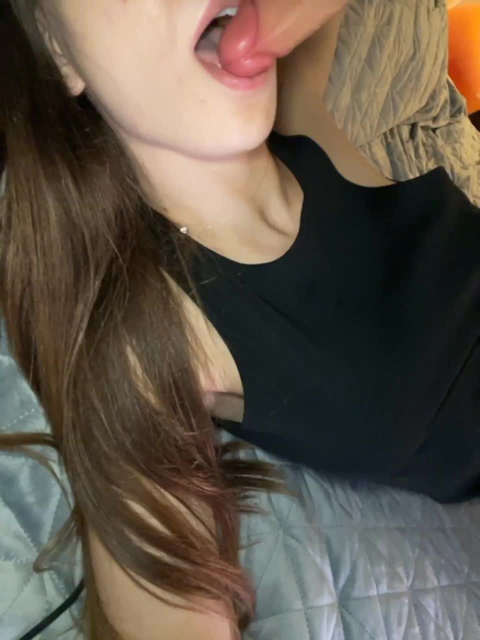 View or download file monikayyy on 2023-11-04 from bongacams