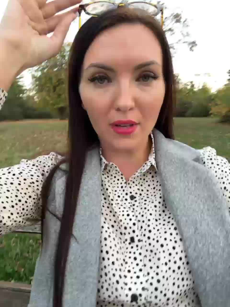 View or download file divora on 2023-11-05 from bongacams